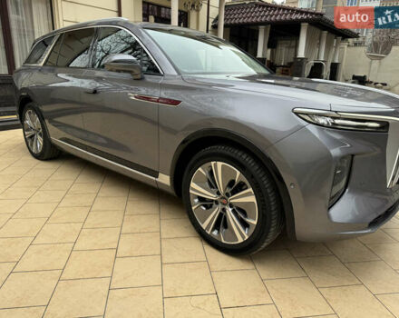 Серый Hongqi E-HS9, объемом двигателя 0 л и пробегом 28 тыс. км за 46000 $, фото 8 на Automoto.ua