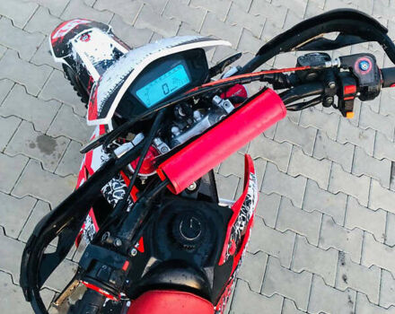Красный Hornet Dakar, объемом двигателя 0.25 л и пробегом 5 тыс. км за 1300 $, фото 5 на Automoto.ua