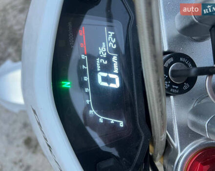 Желтый Hornet Dakar, объемом двигателя 0.25 л и пробегом 2 тыс. км за 1649 $, фото 6 на Automoto.ua