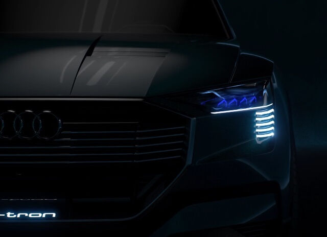 Audi запустила прием заказов на первый кроссовер e-tron