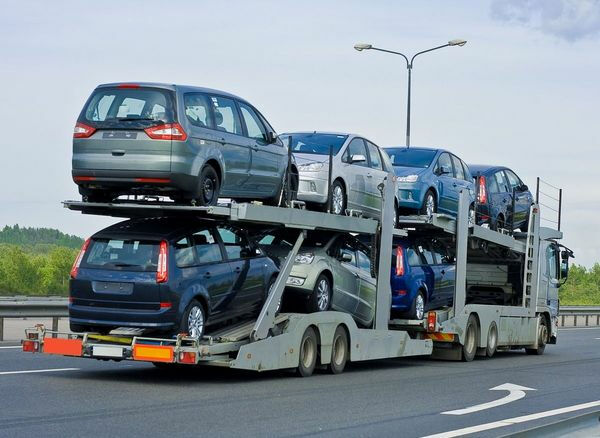 Авторынок Крыма охватил кризис Автобазар в Крыму сегодня