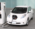 Электромобиль Nissan Leaf еще доступнее