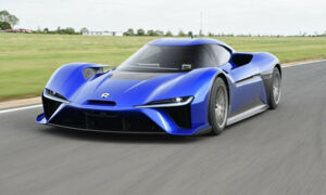 Гоночний електромобіль NIO EP9