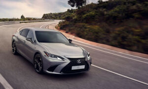 технології комфорту в седані Lexus ES