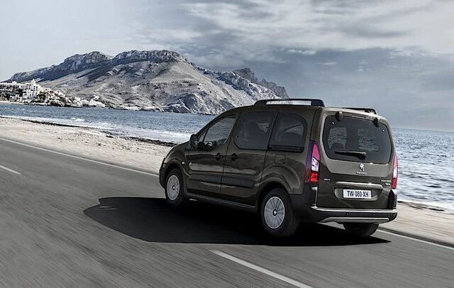 Новый Peugeot Partner 2015 года выпуска Минивен Партнер 2015 от Пежо