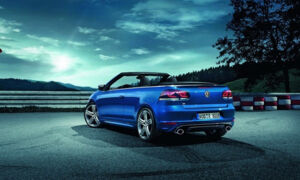 Новинка от Volkswagen - кабриолет Golf R
