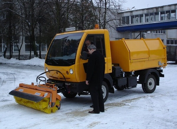 Новый коммунальный автомобиль "Электрон"