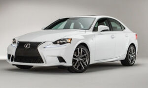 Первые фото Lexus IS нового поколения Первые фото Lexus IS нового поколения