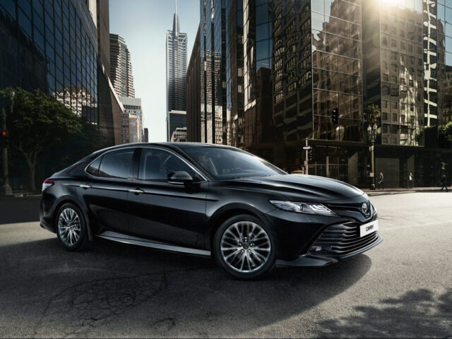 Toyota Camry - седан бизнес-класса Лучшие автомобили бизнес-класса на вторичном рынке фото