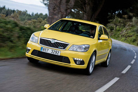 Skoda Octavia стала самым популярным автомобилем октября