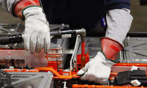 Из чего сделана батарея электромобиля