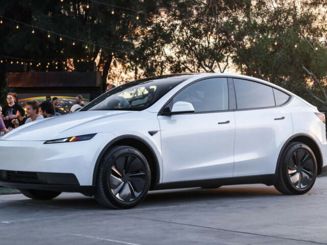 Электрокар Tesla Model Y Электрокар Tesla Model Y в комплектации Standard