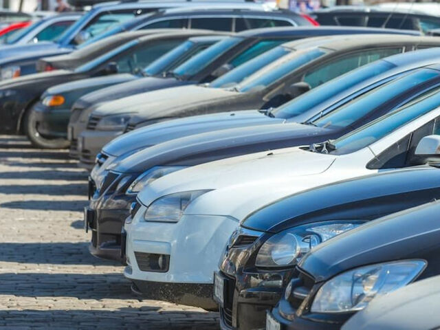 Подобрать авто Выбрать автомобиль по параметрам в каталоге Automoto.ua