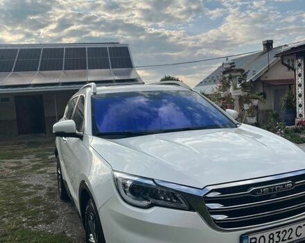 Белый Jetour X70, объемом двигателя 1.5 л и пробегом 76 тыс. км за 12500 $, фото 1 на Automoto.ua
