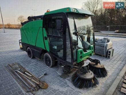 Johnston Sweepers 142A101T 2010 у Рівному на Automoto.ua Зелений Johnston Sweepers 142A101T, об'ємом двигуна 3 л та пробігом 0 тис. км за 25000 $, фото 1 на Automoto.ua