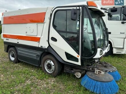 Johnston Sweepers Compact 2011 у Чернівцях на Automoto.ua Johnston Sweepers Compact, об'ємом двигуна 0 л та пробігом 0 тис. км за 38500 $, фото 1 на Automoto.ua