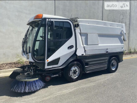 Johnston Sweepers Compact 2012 в Василькове на Automoto.ua Johnston Sweepers Compact, объемом двигателя 0 л и пробегом 20 тыс. км за 35000 $, фото 1 на Automoto.ua