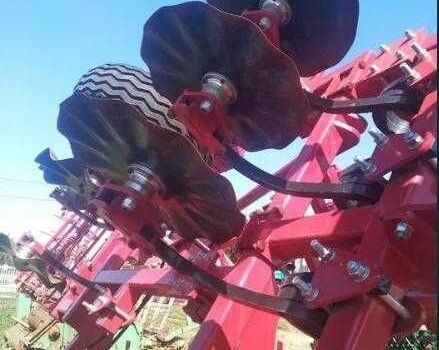 Красный КВО 6 Verti-till, объемом двигателя 0 л и пробегом 10 тыс. км за 21750 $, фото 1 на Automoto.ua