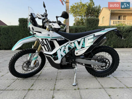 Kove 450 Rally 2024 в Николаеве на Automoto.ua Белый Kove 450 Rally, объемом двигателя 0.45 л и пробегом 1 тыс. км за 6300 $, фото 1 на Automoto.ua