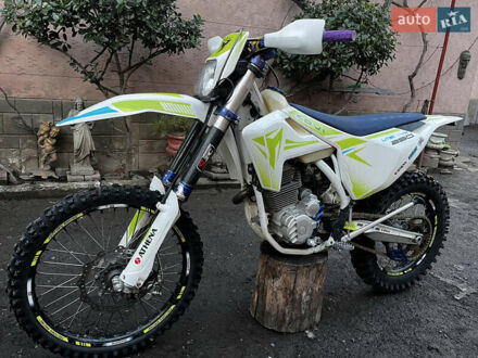 Kovi 250 Lite HS 2019 в Мукачеве на Automoto.ua Белый Kovi 250 Lite HS, объемом двигателя 0.25 л и пробегом 7 тыс. км за 1750 $, фото 1 на Automoto.ua