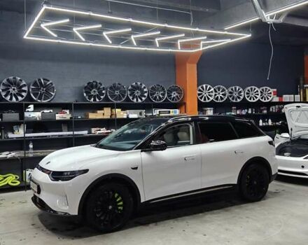 Білий Leapmotor С11, об'ємом двигуна 0 л та пробігом 24 тис. км за 35000 $, фото 3 на Automoto.ua