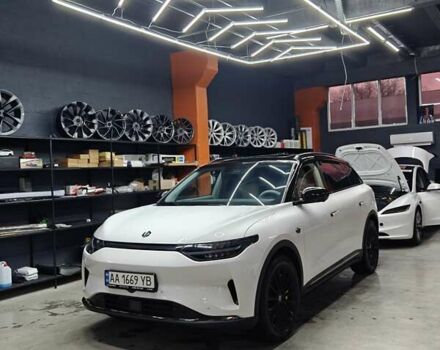 Білий Leapmotor С11, об'ємом двигуна 0 л та пробігом 24 тис. км за 35000 $, фото 1 на Automoto.ua