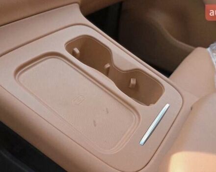 Серый Leapmotor С11, объемом двигателя 0 л и пробегом 1 тыс. км за 25500 $, фото 4 на Automoto.ua