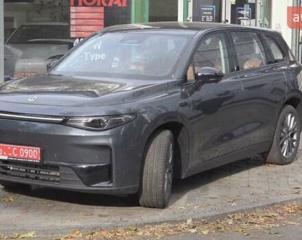 Серый Leapmotor С11, объемом двигателя 0 л и пробегом 1 тыс. км за 25500 $, фото 7 на Automoto.ua