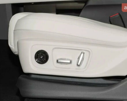 Li Auto L6, объемом двигателя 1.5 л и пробегом 0 тыс. км за 46899 $, фото 14 на Automoto.ua