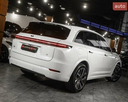 Білий Li Auto L7, об'ємом двигуна 1.5 л та пробігом 14 тис. км за 65000 $, фото 4 на Automoto.ua