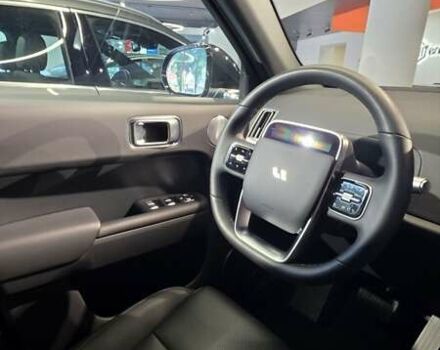 Черный Li Auto L7, объемом двигателя 1.5 л и пробегом 3 тыс. км за 61000 $, фото 7 на Automoto.ua