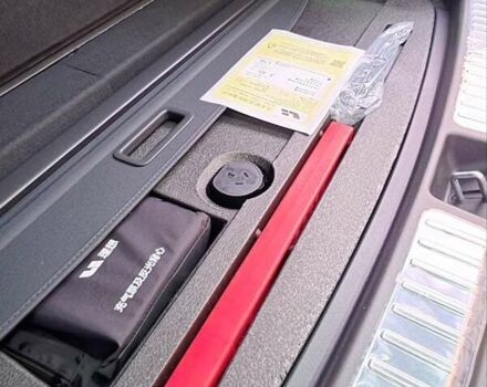 Чорний Li Auto L7, об'ємом двигуна 1.5 л та пробігом 1 тис. км за 68900 $, фото 103 на Automoto.ua