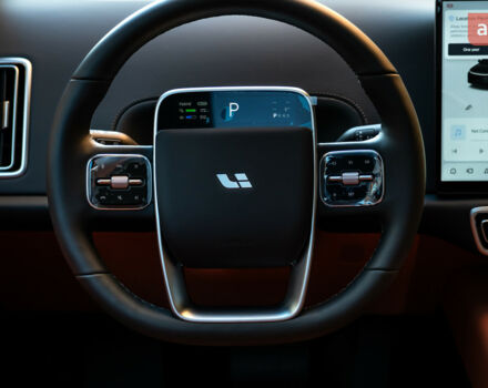 купить новое авто Li Auto L7 2024 года от официального дилера Света Li Auto фото