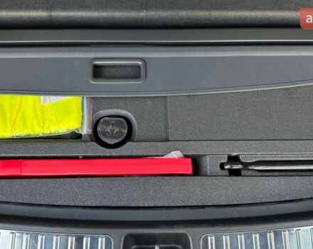 Li Auto L7, объемом двигателя 1.5 л и пробегом 0 тыс. км за 60300 $, фото 39 на Automoto.ua