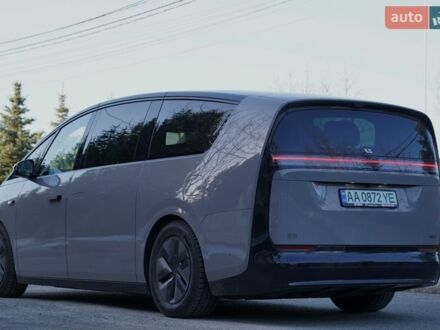 Серый Li Auto MEGA, объемом двигателя 0 л и пробегом 2 тыс. км за 92800 $, фото 1 на Automoto.ua