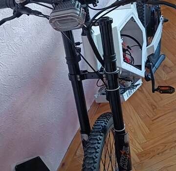 Белый Like.Bike Earth, объемом двигателя 0 л и пробегом 1 тыс. км за 2200 $, фото 2 на Automoto.ua