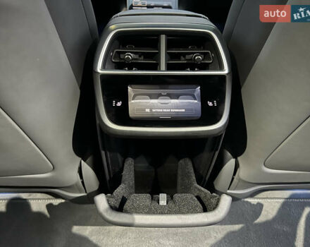 Lucid Air 2022 в Киеве на Automoto.ua Белый Lucid Air, объемом двигателя 0 л и пробегом 26 тыс. км за 57000 $, фото 20 на Automoto.ua