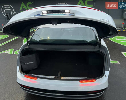 Lucid Air 2022 в Киеве на Automoto.ua Белый Lucid Air, объемом двигателя 0 л и пробегом 26 тыс. км за 57000 $, фото 8 на Automoto.ua
