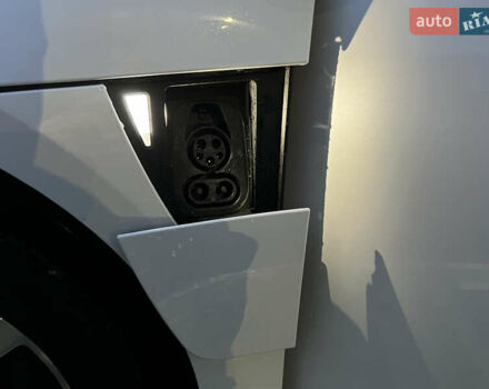 Lucid Air 2022 в Киеве на Automoto.ua Белый Lucid Air, объемом двигателя 0 л и пробегом 26 тыс. км за 57000 $, фото 26 на Automoto.ua