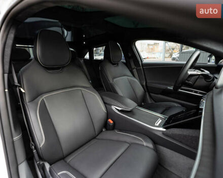 Белый Lucid Air, объемом двигателя 0 л и пробегом 10 тыс. км за 49950 $, фото 67 на Automoto.ua