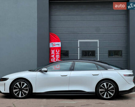 Белый Lucid Air, объемом двигателя 0 л и пробегом 13 тыс. км за 43999 $, фото 5 на Automoto.ua