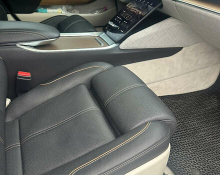 Красный Lucid Air, объемом двигателя 0 л и пробегом 32 тыс. км за 47900 $, фото 13 на Automoto.ua