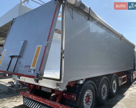 Червоний Lueck SKM, об'ємом двигуна 0 л та пробігом 500 тис. км за 32900 $, фото 5 на Automoto.ua