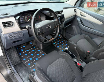 Белый Maxus e-Deliver 3, объемом двигателя 0 л и пробегом 22 тыс. км за 19900 $, фото 10 на Automoto.ua