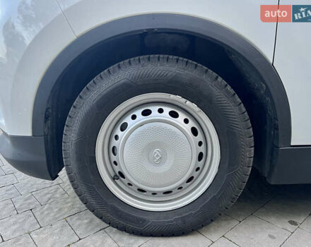 Білий Maxus e-Deliver 3, об'ємом двигуна 0 л та пробігом 83 тис. км за 14999 $, фото 11 на Automoto.ua