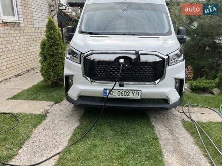 Maxus e-Deliver 9 2021 у Дніпро (Дніпропетровську) на Automoto.ua Білий Maxus e-Deliver 9, об'ємом двигуна 0 л та пробігом 64 тис. км за 29500 $, фото 1 на Automoto.ua