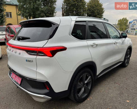 Белый Maxus Euniq 6, объемом двигателя 0 л и пробегом 113 тыс. км за 18000 $, фото 4 на Automoto.ua