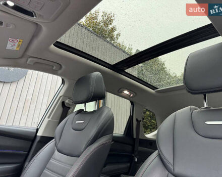 Белый Maxus Euniq 6, объемом двигателя 0 л и пробегом 113 тыс. км за 18000 $, фото 15 на Automoto.ua