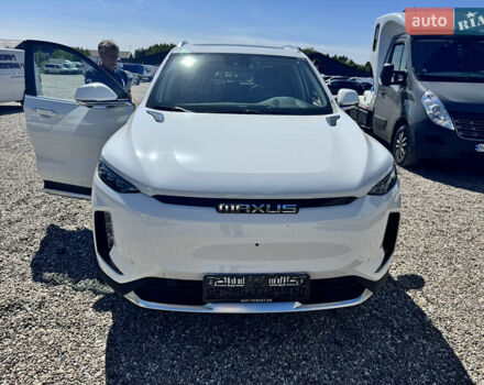 Белый Maxus Euniq 6, объемом двигателя 0 л и пробегом 14 тыс. км за 23500 $, фото 1 на Automoto.ua