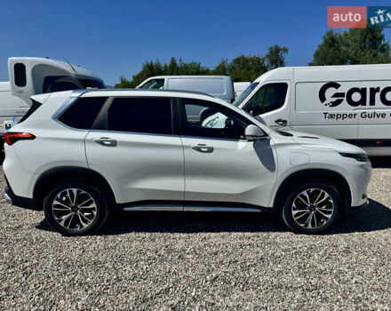 Белый Maxus Euniq 6, объемом двигателя 0 л и пробегом 14 тыс. км за 23500 $, фото 2 на Automoto.ua